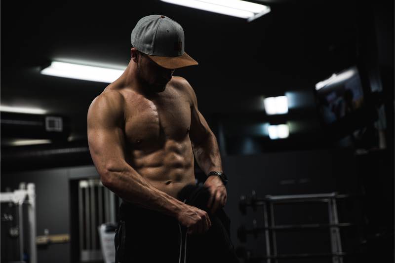 Atleta usa supplementi di creatina