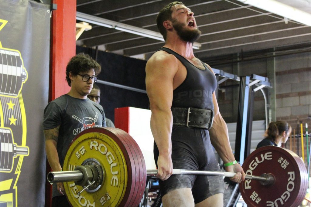 powerlifting vs weightlifting