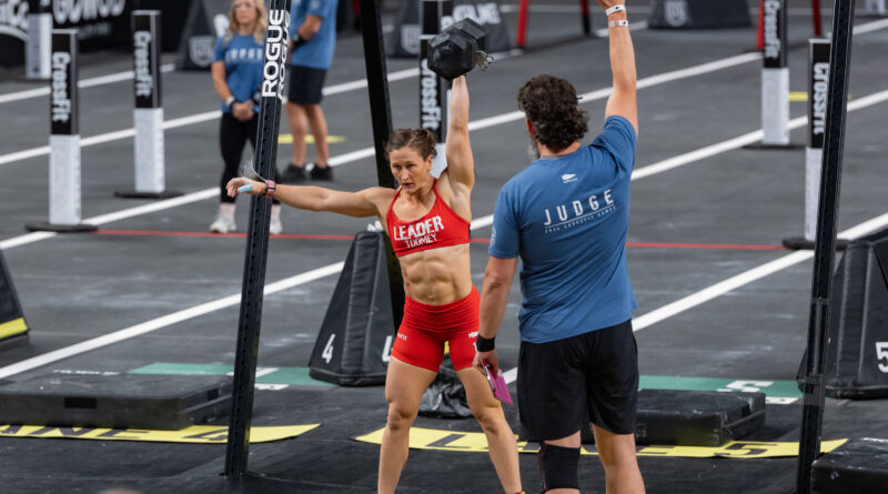 tia clair toomey si ritira